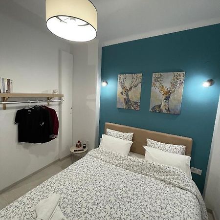 1Bd - Deer Traveler Central Apt 塞萨洛尼基 外观 照片