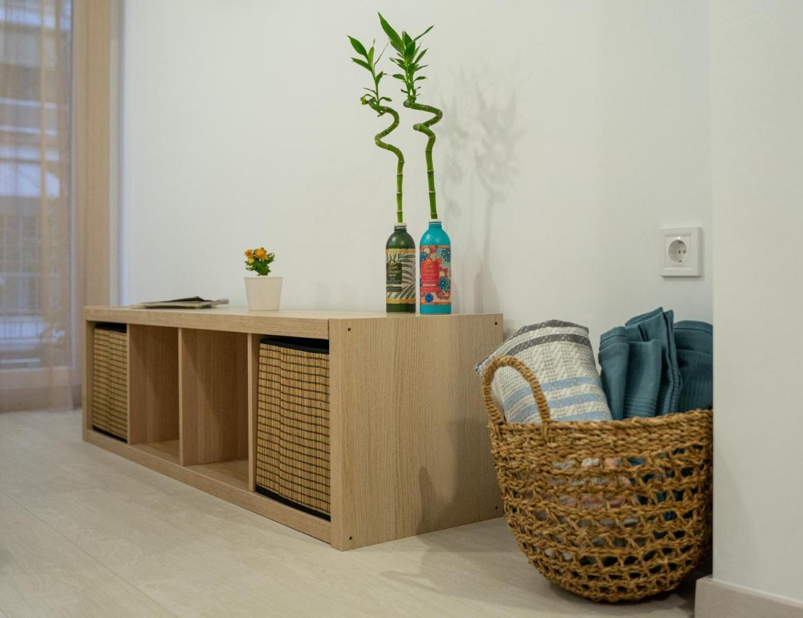 1Bd - Deer Traveler Central Apt 塞萨洛尼基 外观 照片